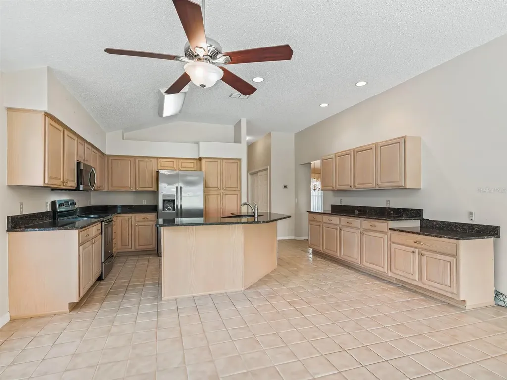 823 San Salvador Drive The Villages FL 32159