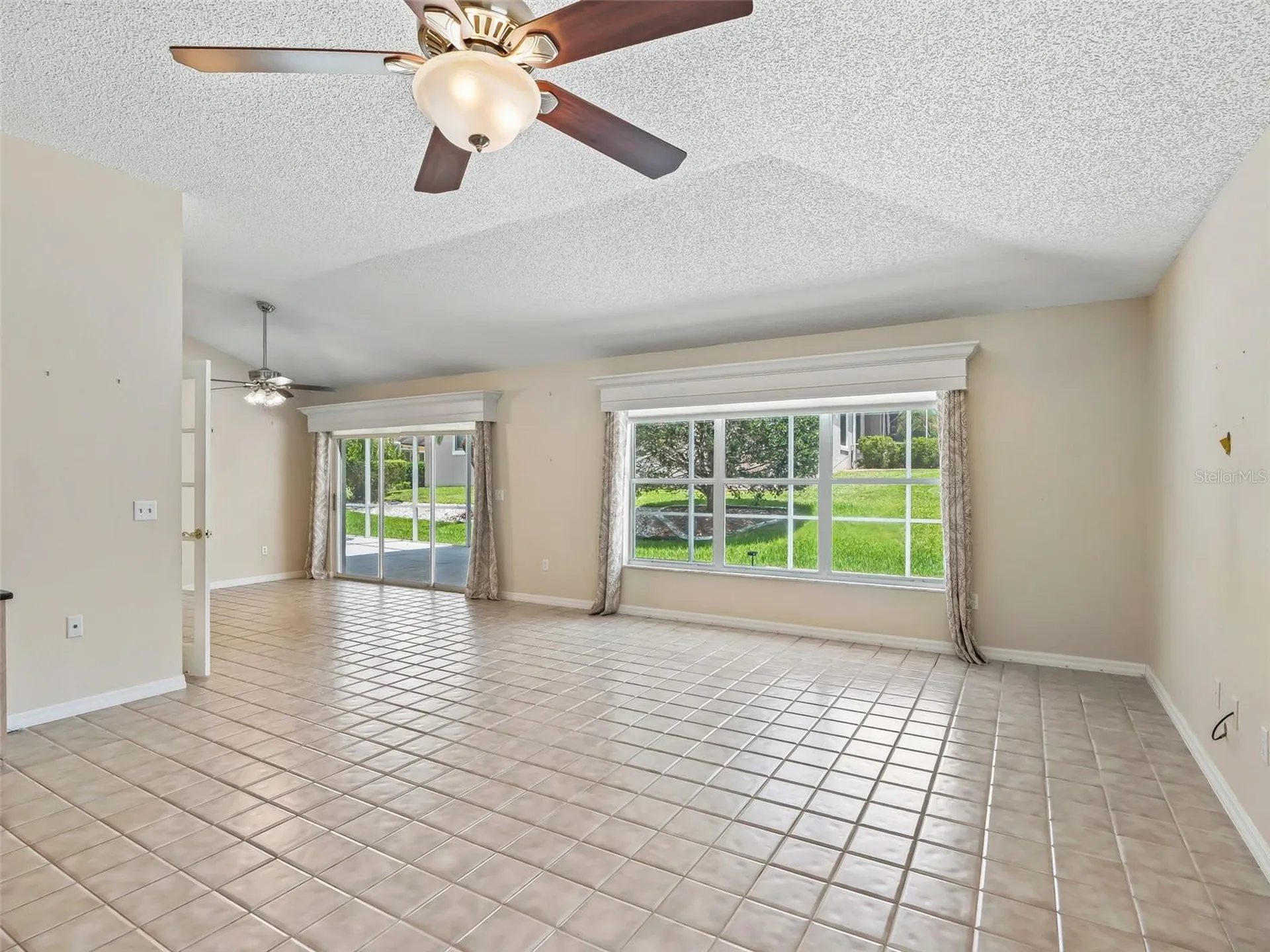 823 San Salvador Drive The Villages FL 32159
