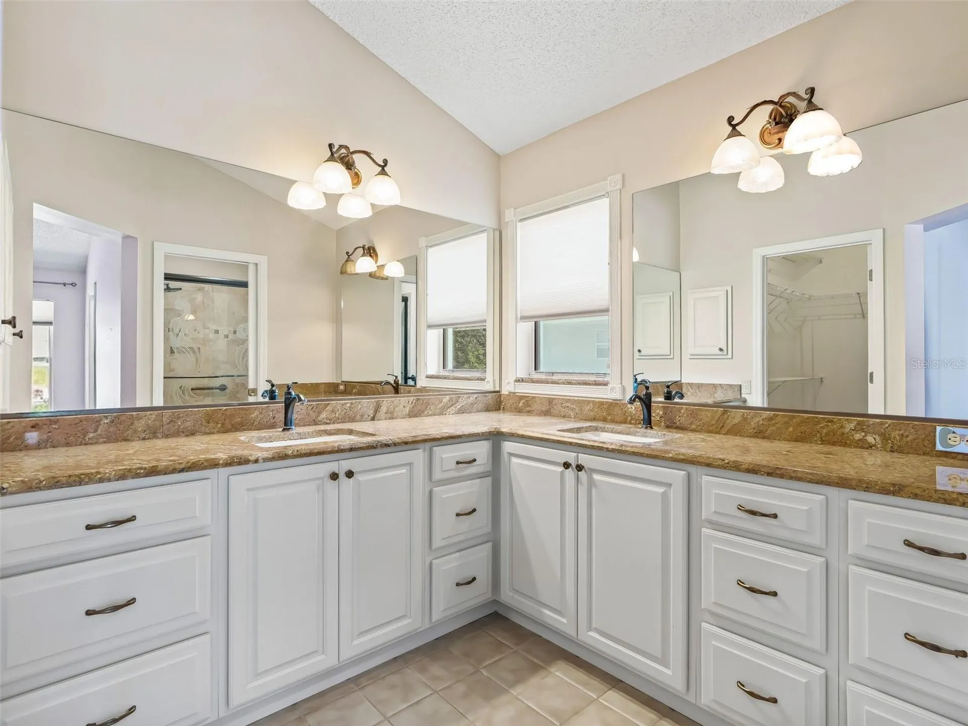 823 San Salvador Drive The Villages FL 32159
