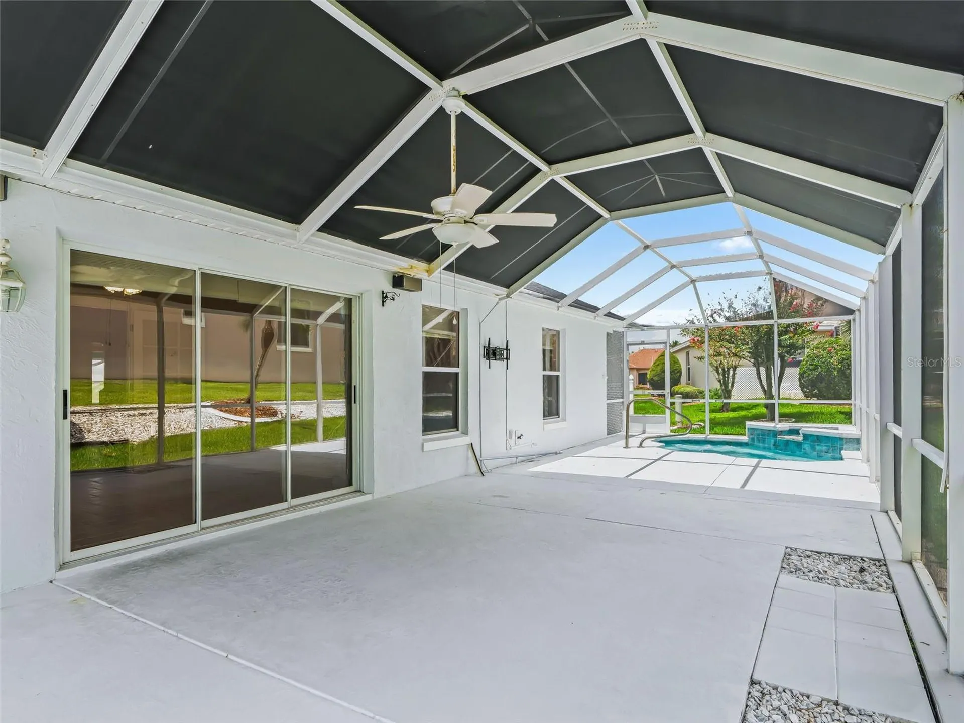 823 San Salvador Drive The Villages FL 32159