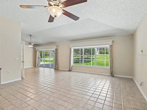 823 San Salvador Drive The Villages FL 32159
