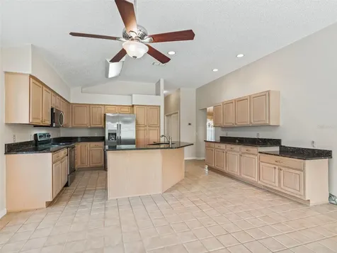 823 San Salvador Drive The Villages FL 32159