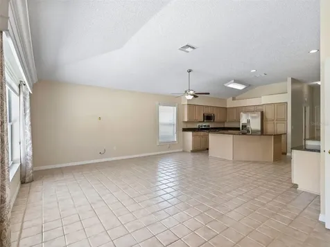 823 San Salvador Drive The Villages FL 32159