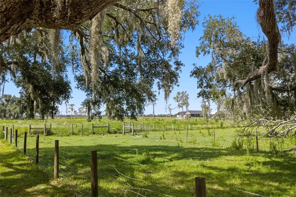 10066 Mizell Road Myakka City FL 34251