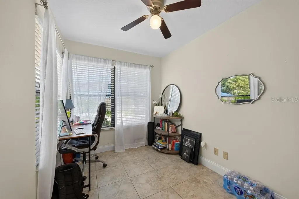 1672 Watermark Circle NE St Petersburg FL 33702