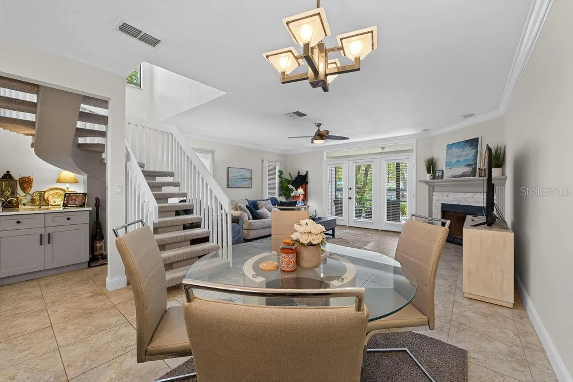 1672 Watermark Circle NE St Petersburg FL 33702