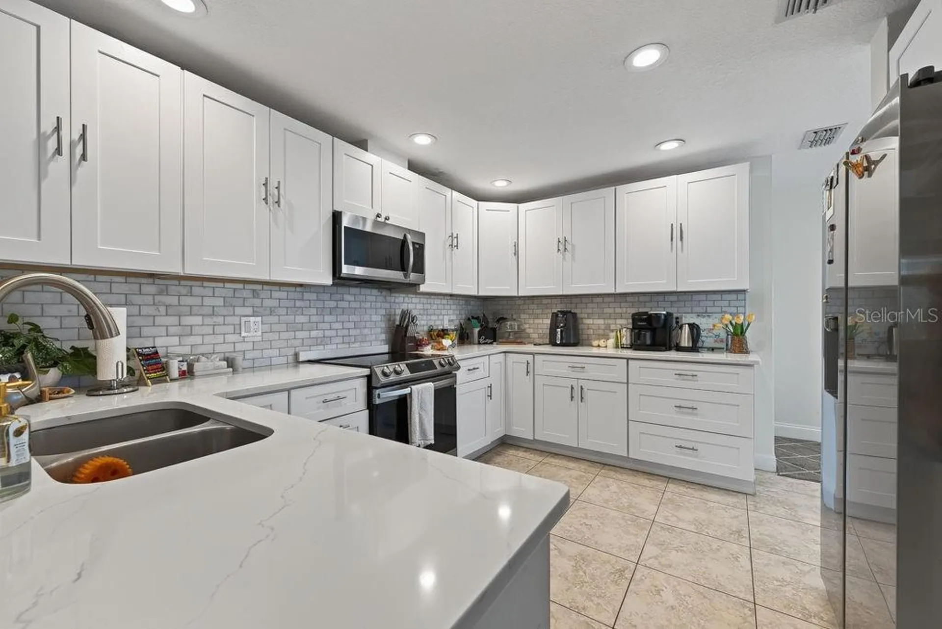 1672 Watermark Circle NE St Petersburg FL 33702