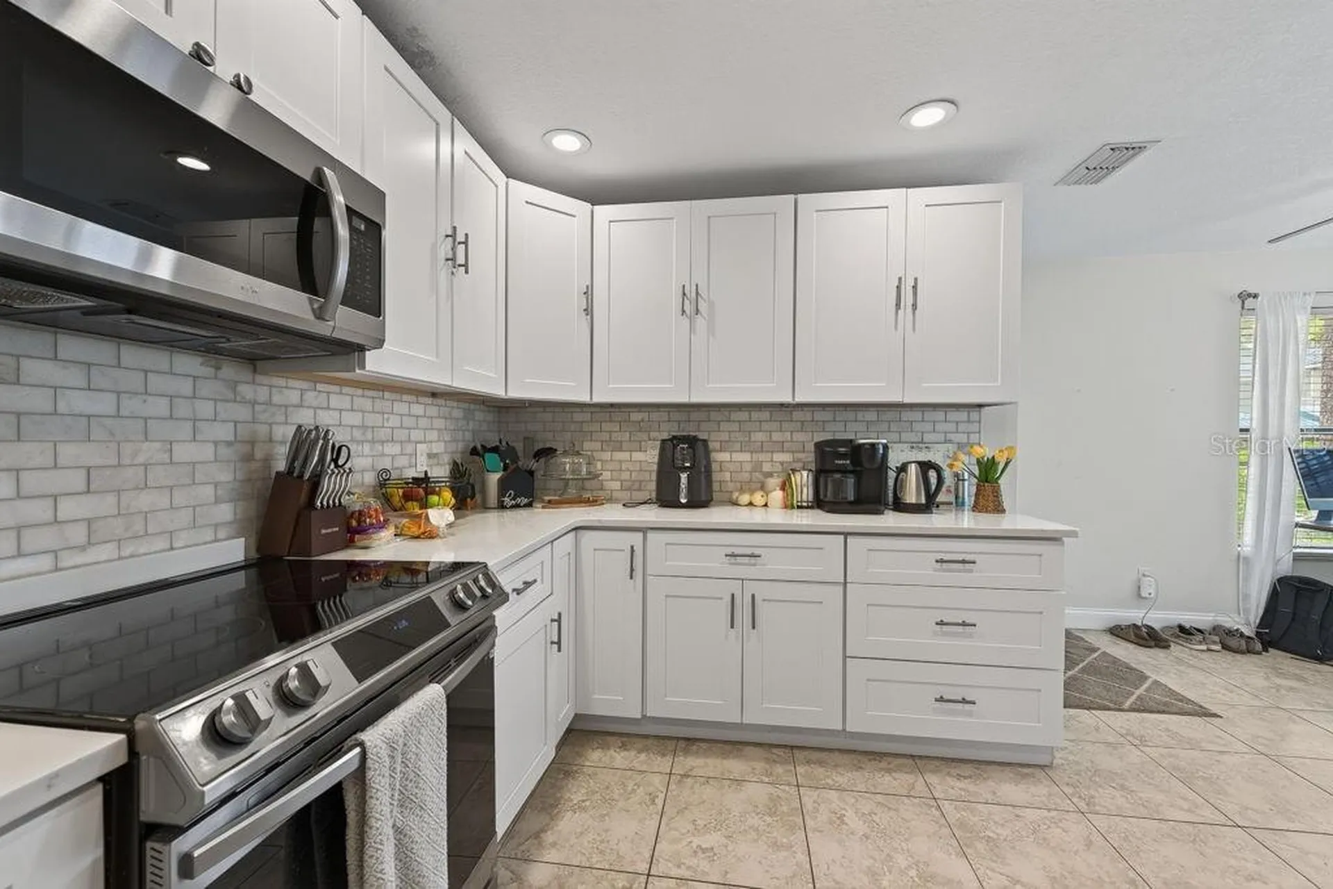 1672 Watermark Circle NE St Petersburg FL 33702
