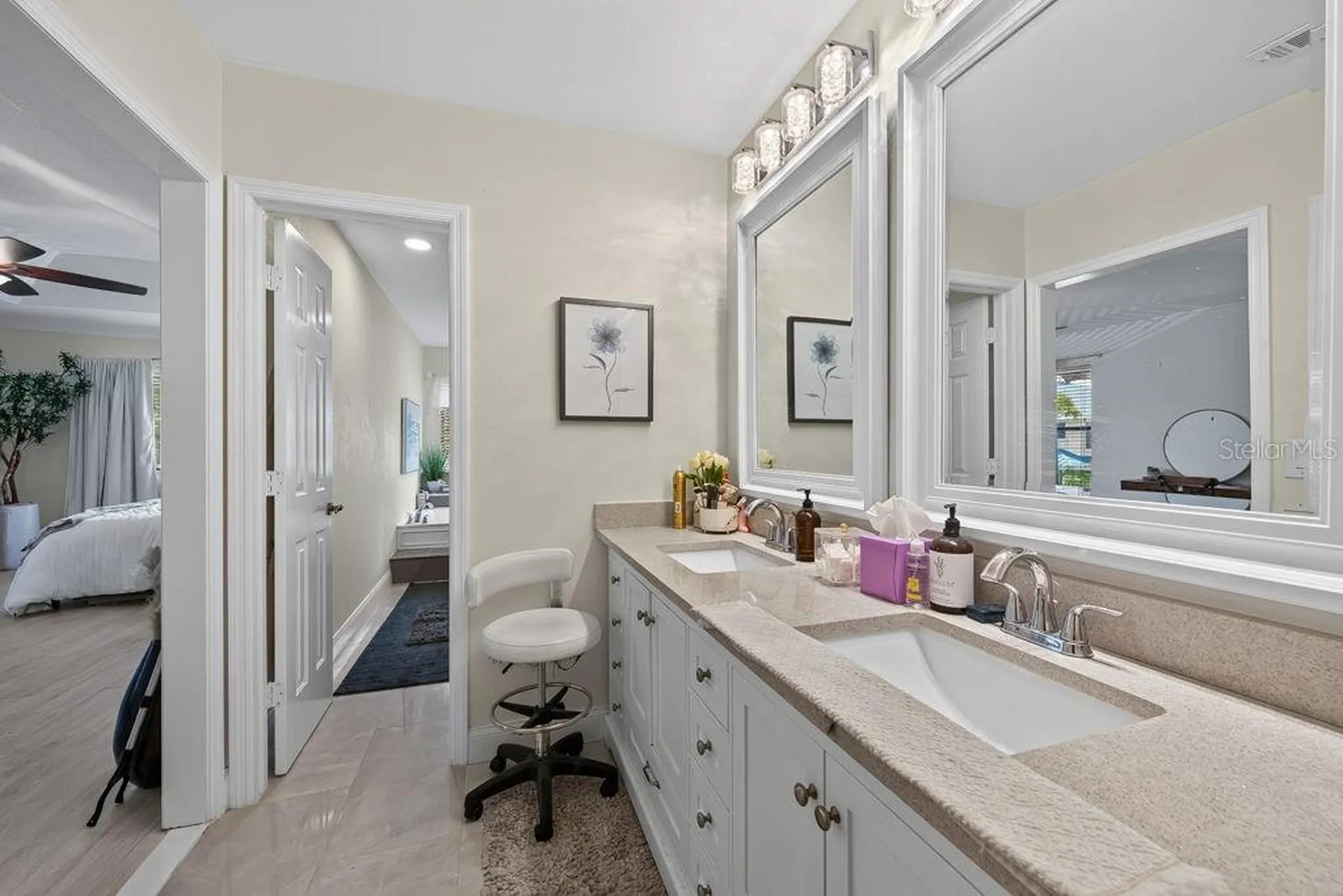 1672 Watermark Circle NE St Petersburg FL 33702