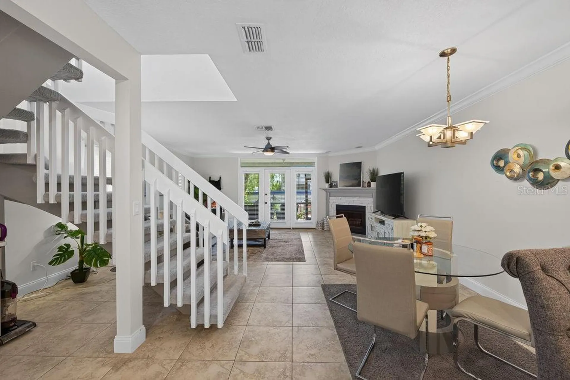 1672 Watermark Circle NE St Petersburg FL 33702
