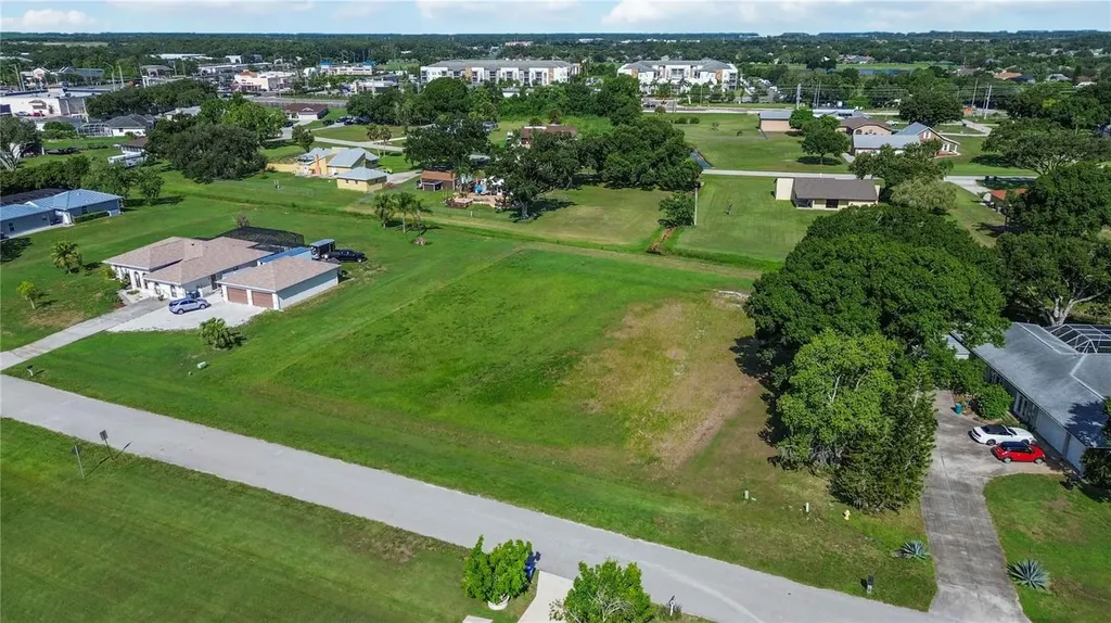 1009 111th Street E Bradenton FL 34212