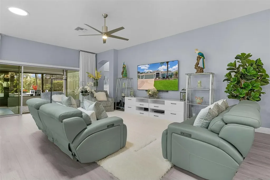 1951 Gatehouse Terrace The Villages FL 32163