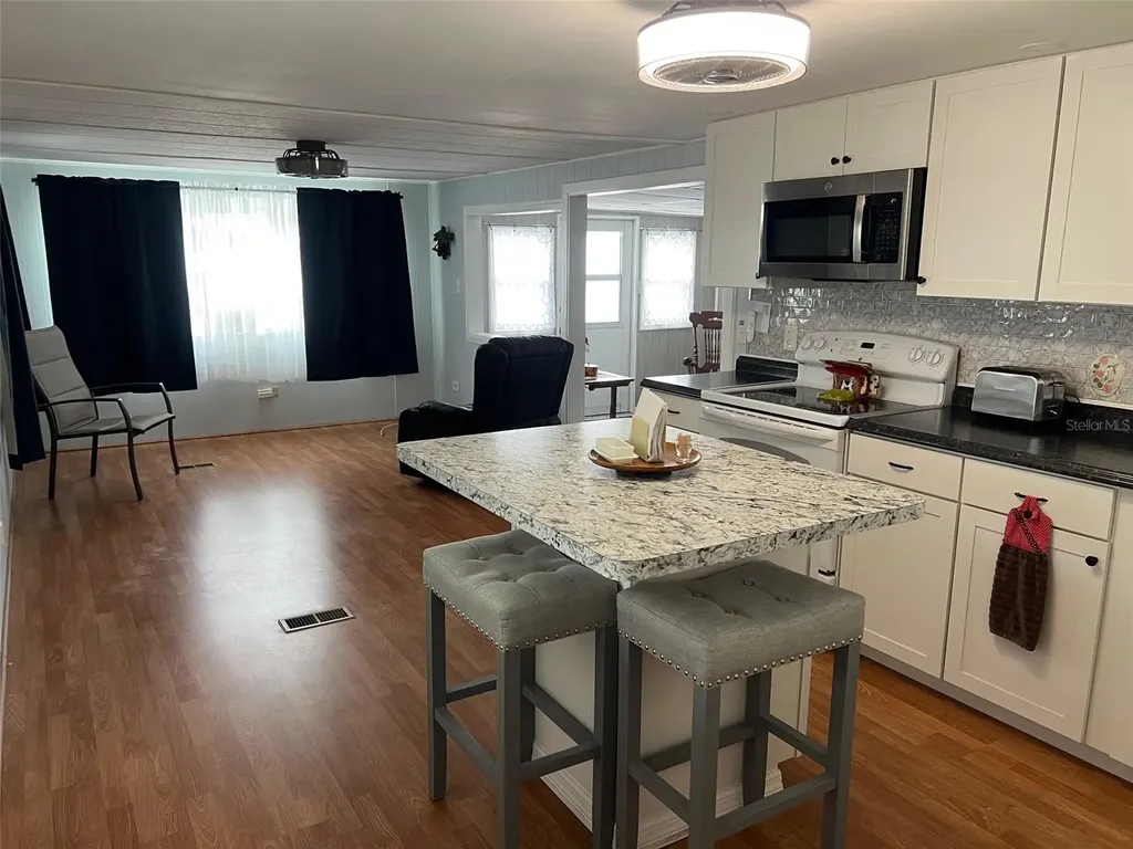 11300 124th Avenue Largo FL 33778