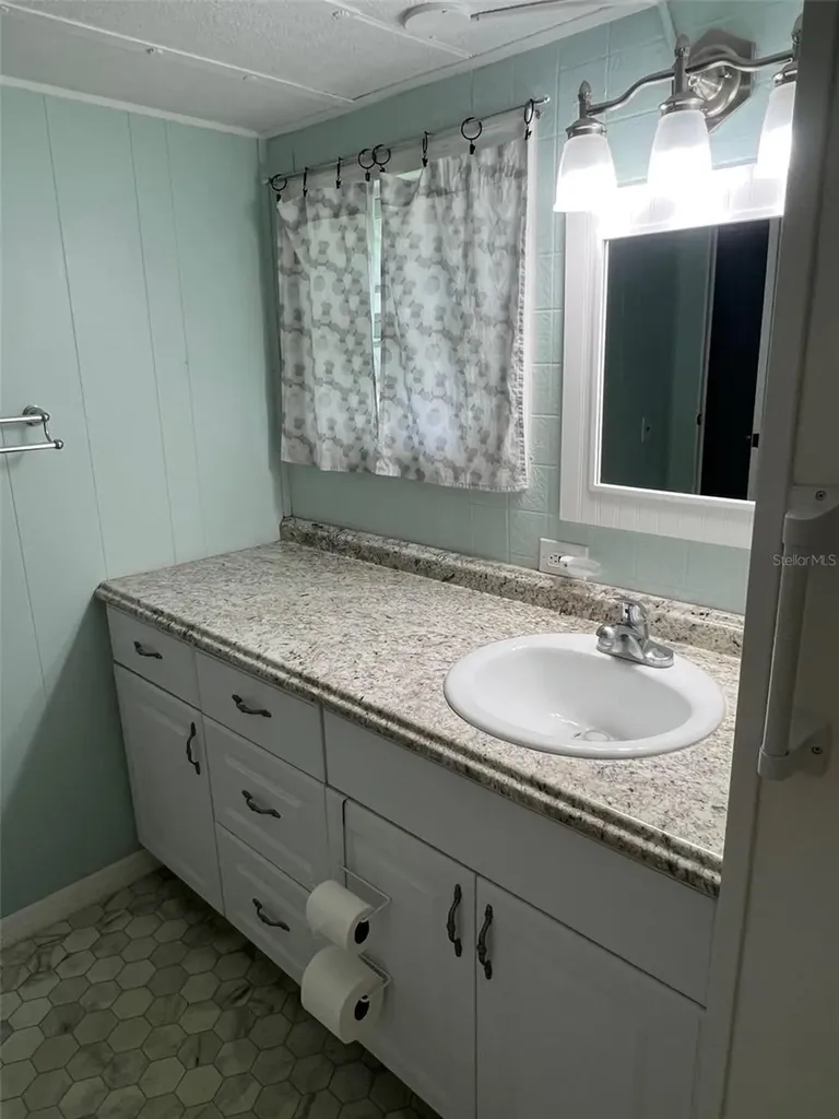 11300 124th Avenue Largo FL 33778
