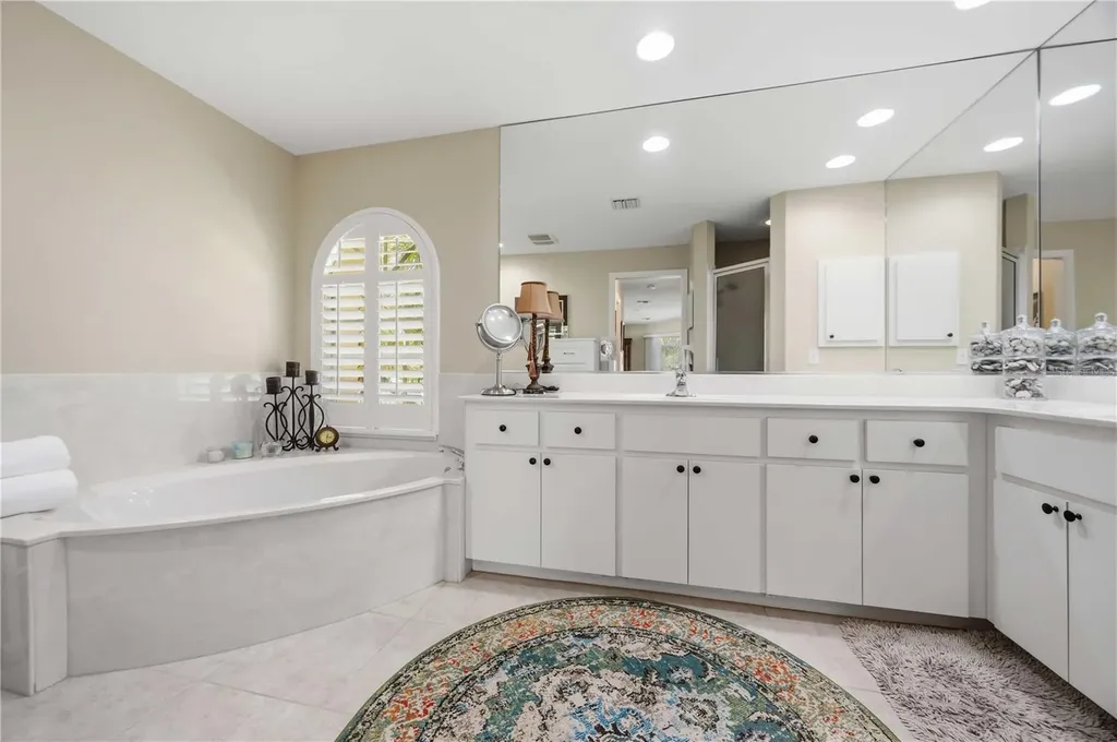 230 E Green Street Englewood FL 34223