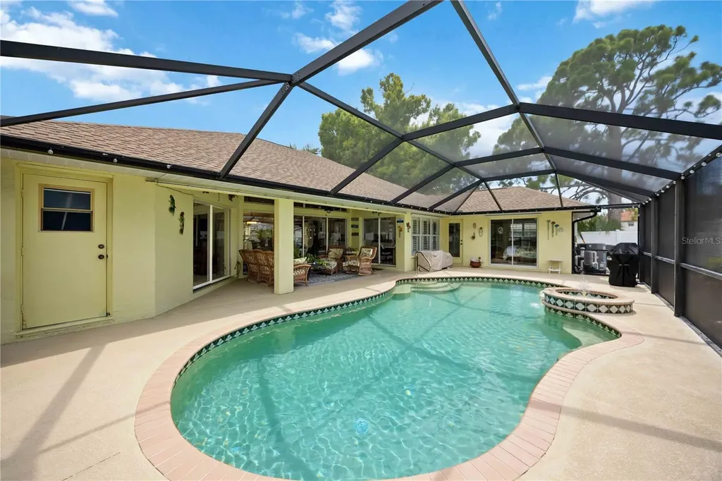 230 E Green Street Englewood FL 34223