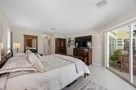 230 E Green Street Englewood FL 34223