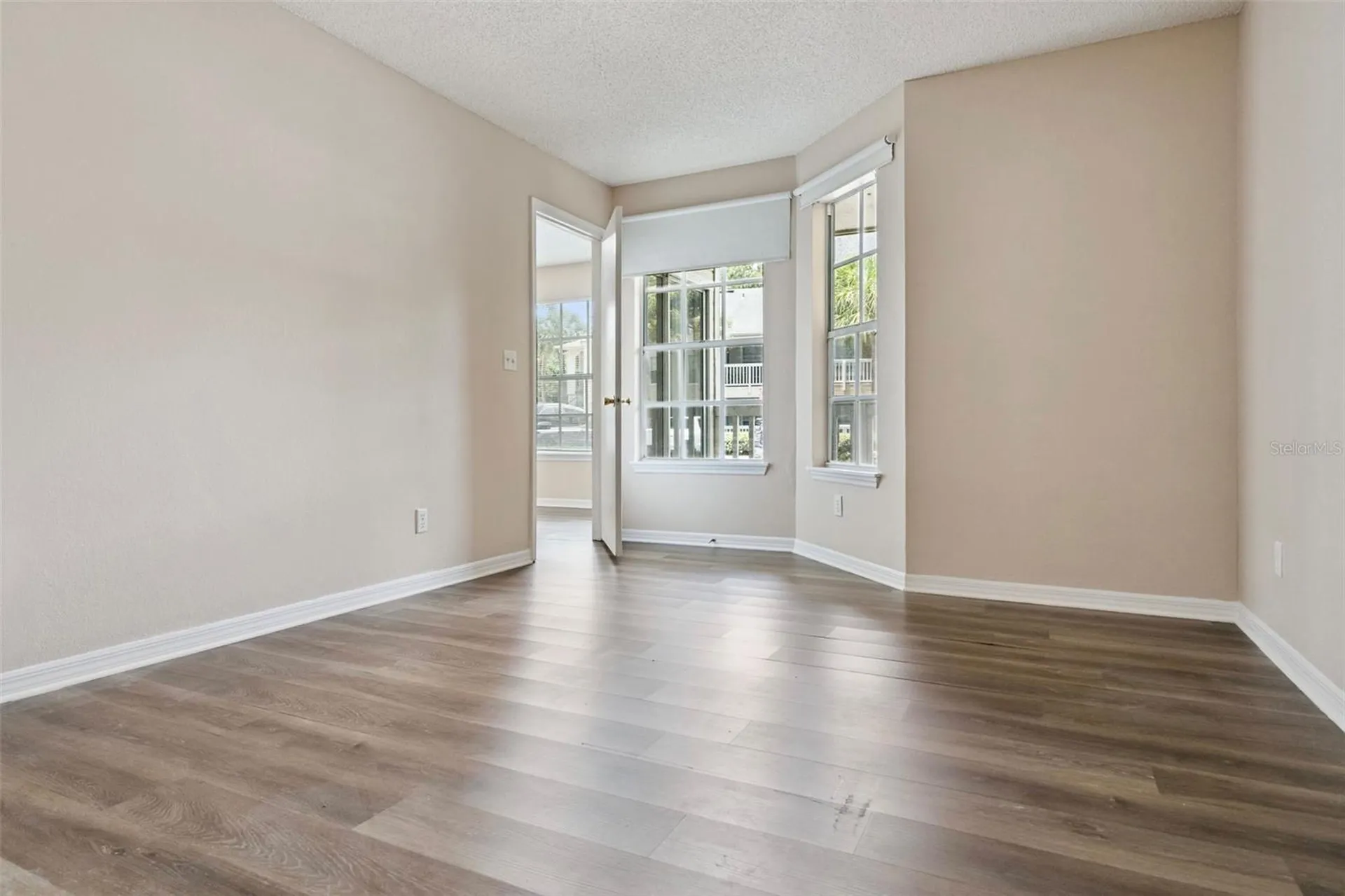 1085 S Hiawassee Road Orlando FL 32835