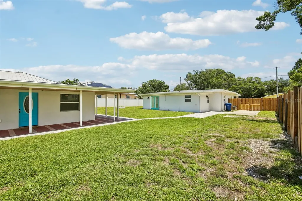 114 Lake Judy Lee Drive Largo FL 33771