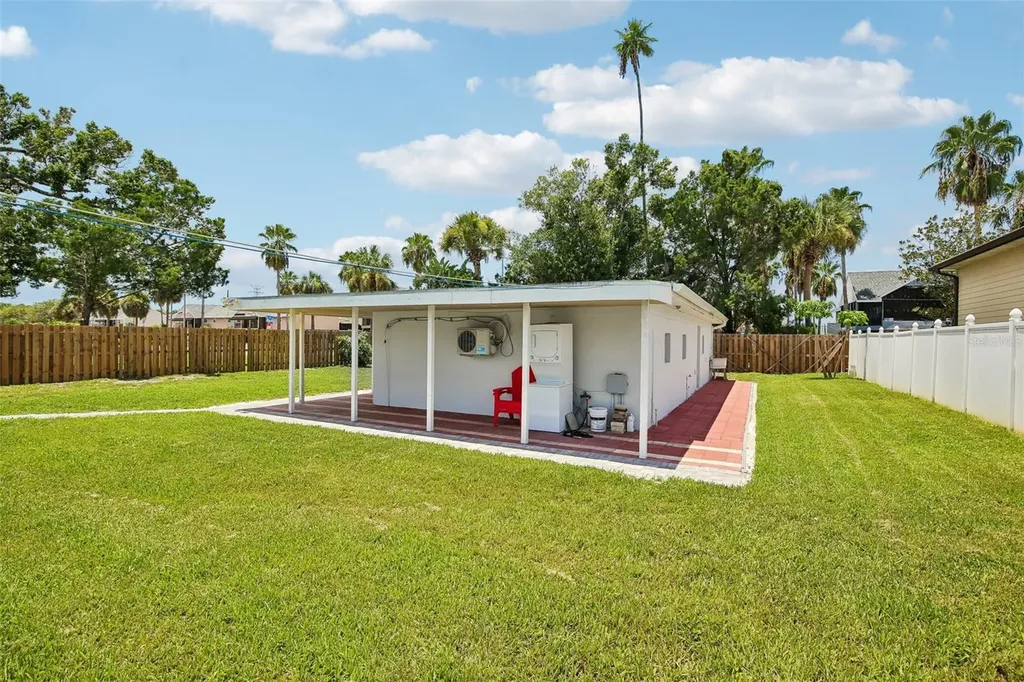 114 Lake Judy Lee Drive Largo FL 33771