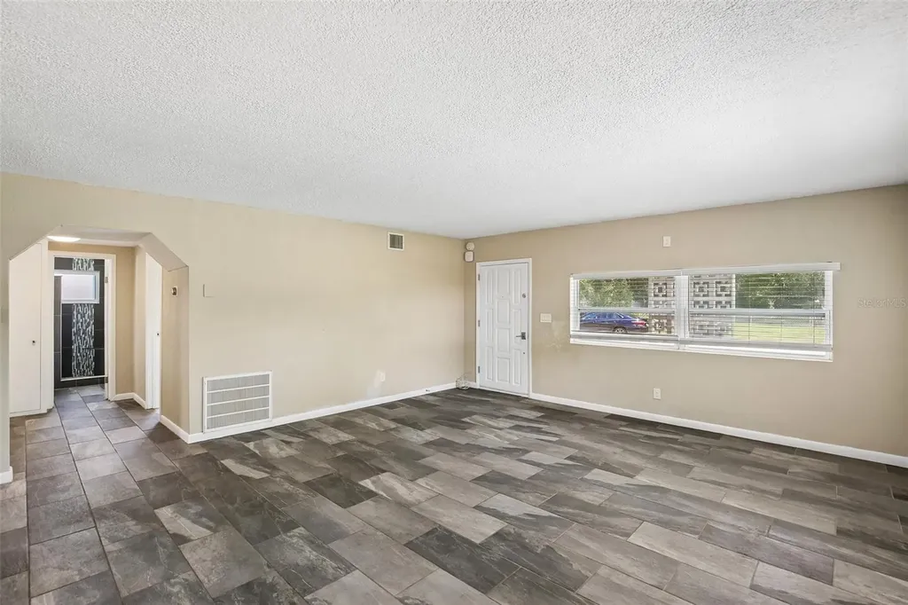 114 Lake Judy Lee Drive Largo FL 33771