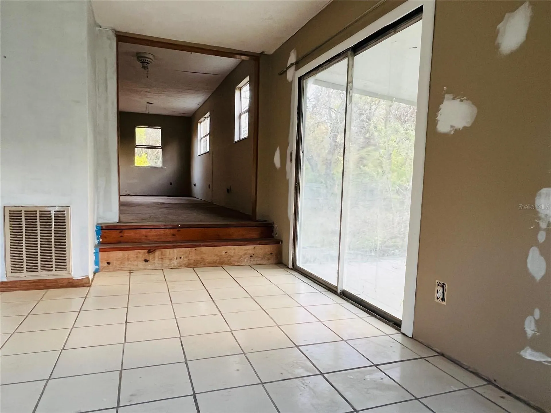 20715 SE 141st Place Umatilla FL 32784