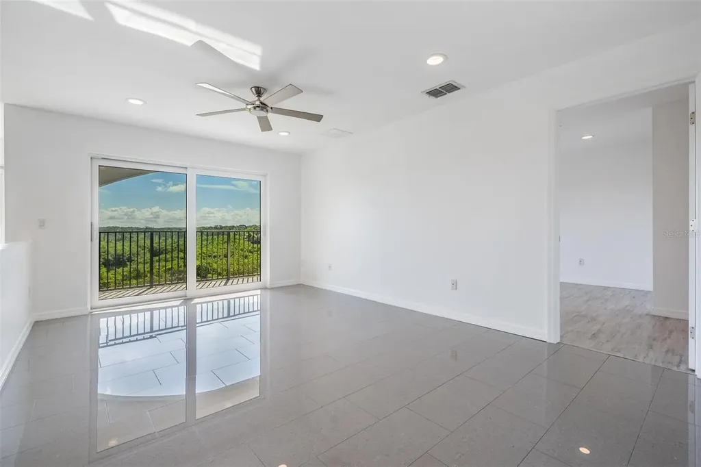 244 Mariner Drive Tarpon Springs FL 34689