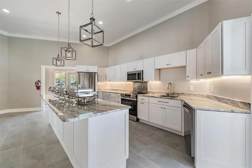 244 Mariner Drive Tarpon Springs FL 34689