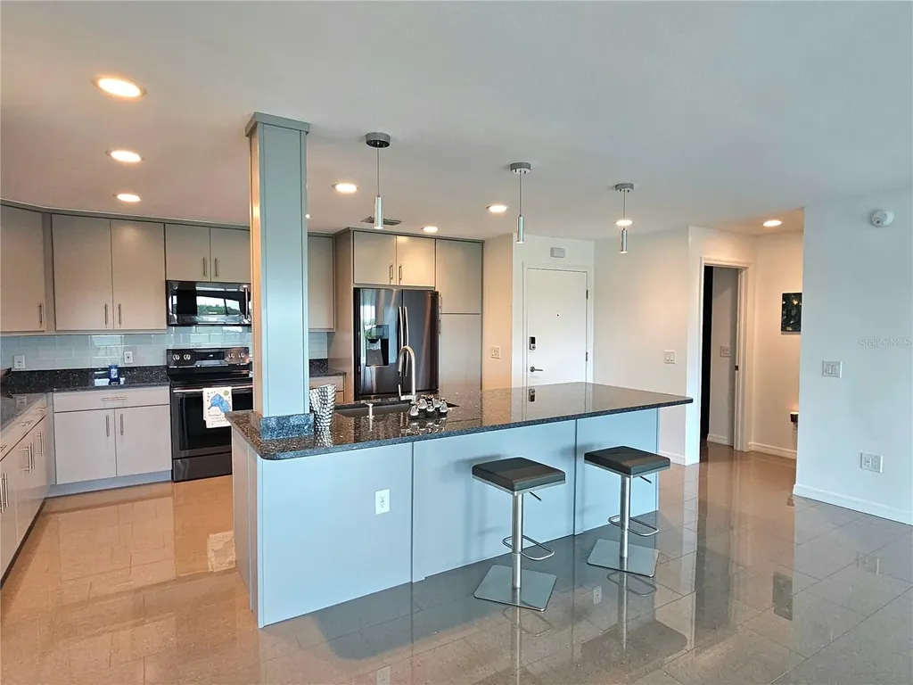 244 Mariner Drive Tarpon Springs FL 34689