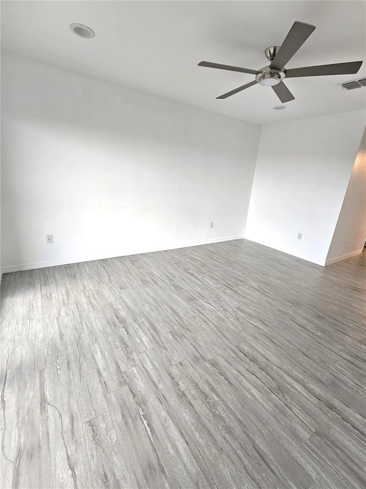 244 Mariner Drive Tarpon Springs FL 34689