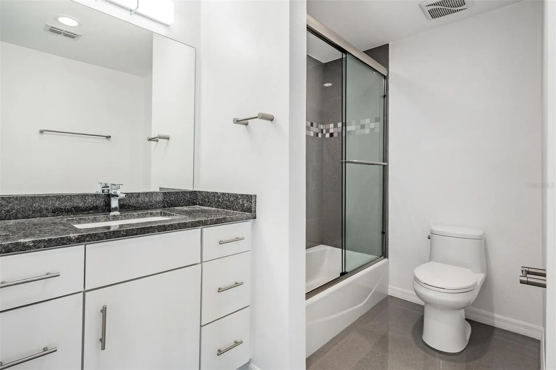 244 Mariner Drive Tarpon Springs FL 34689