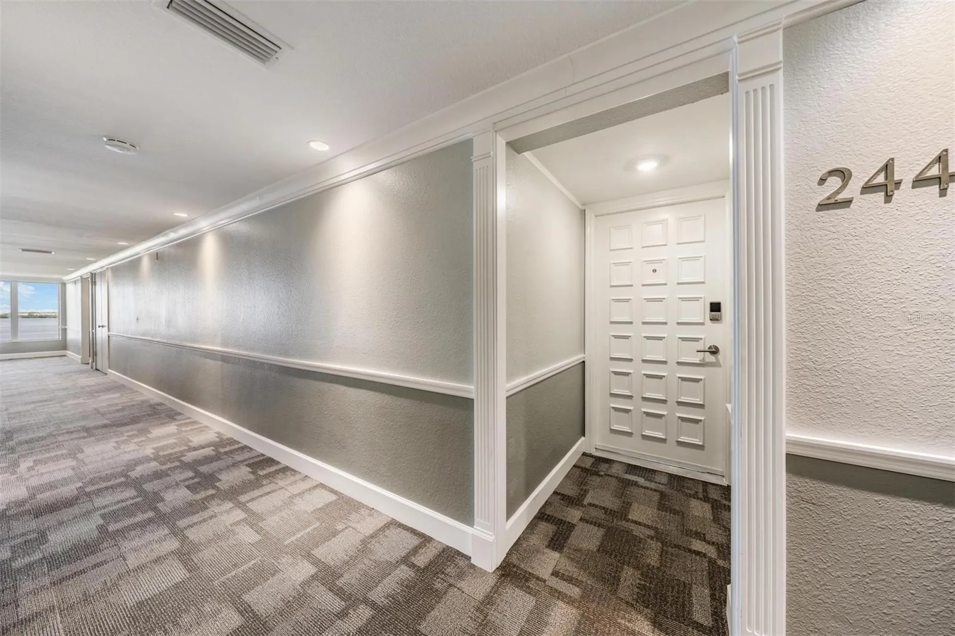 244 Mariner Drive Tarpon Springs FL 34689