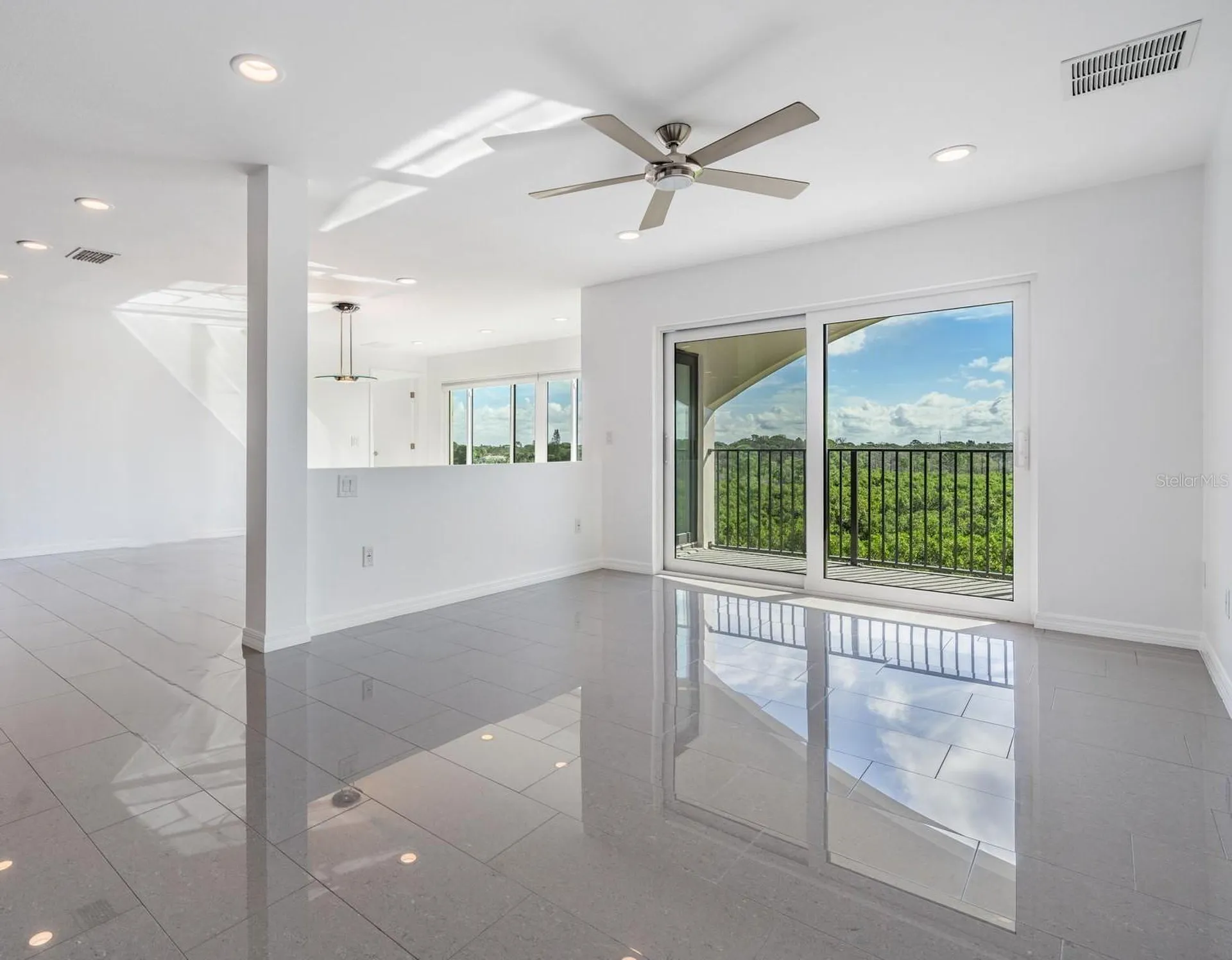244 Mariner Drive Tarpon Springs FL 34689