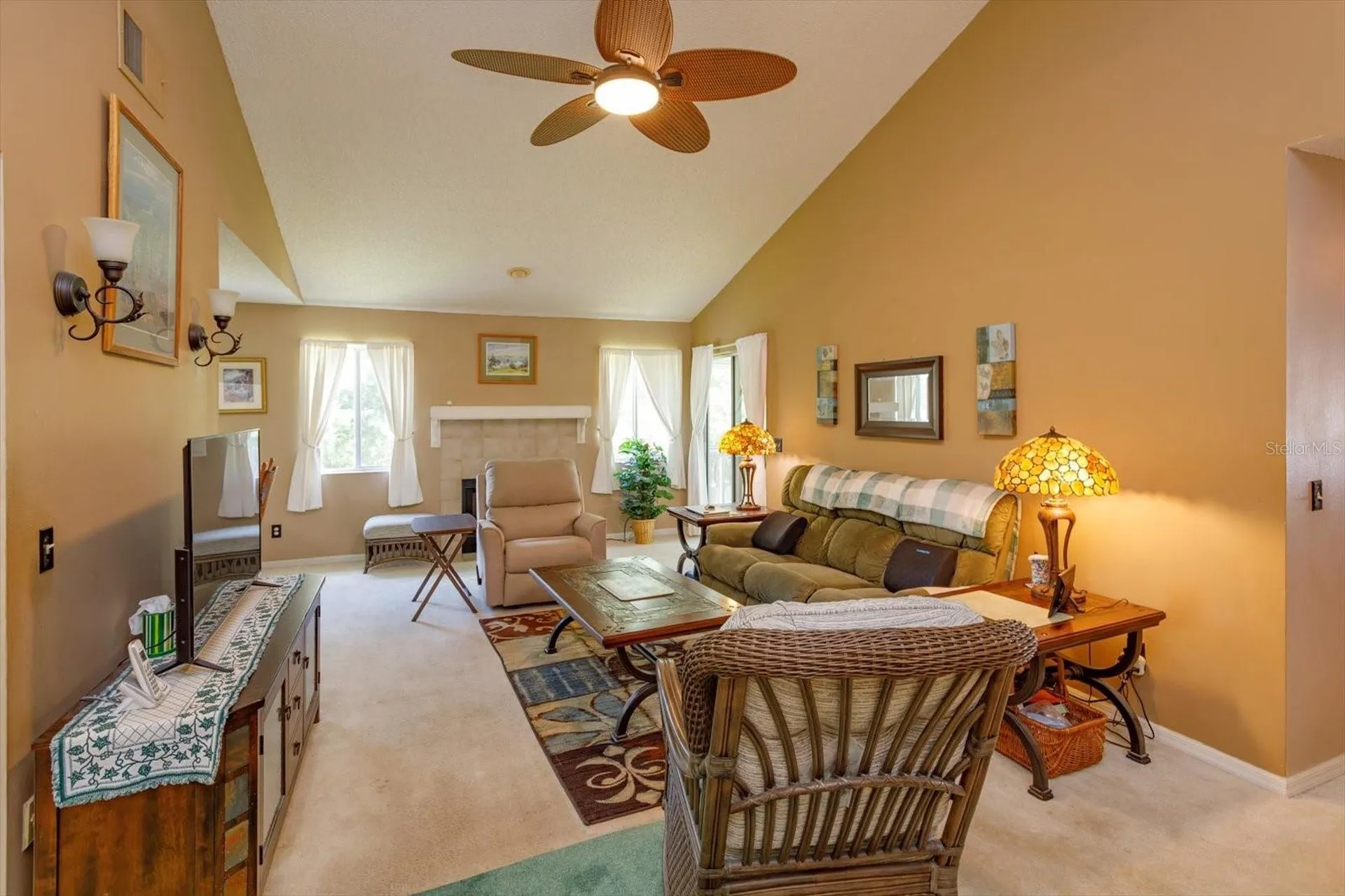 5301 White Cliff Lane Orlando FL 32812