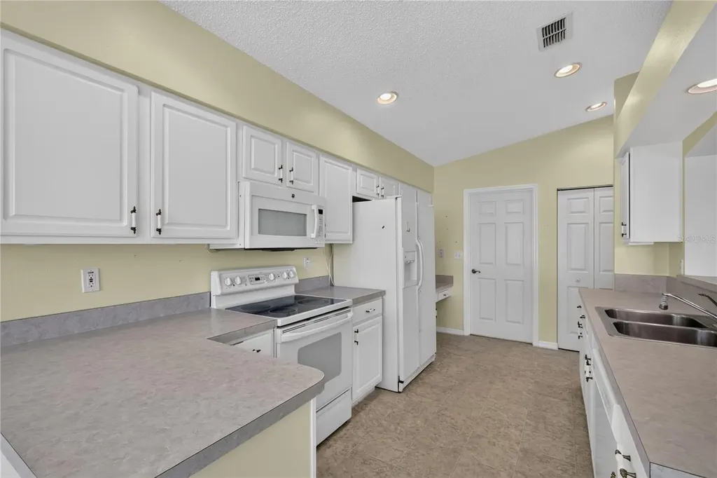 642 Timbercrest Drive Leesburg FL 34748