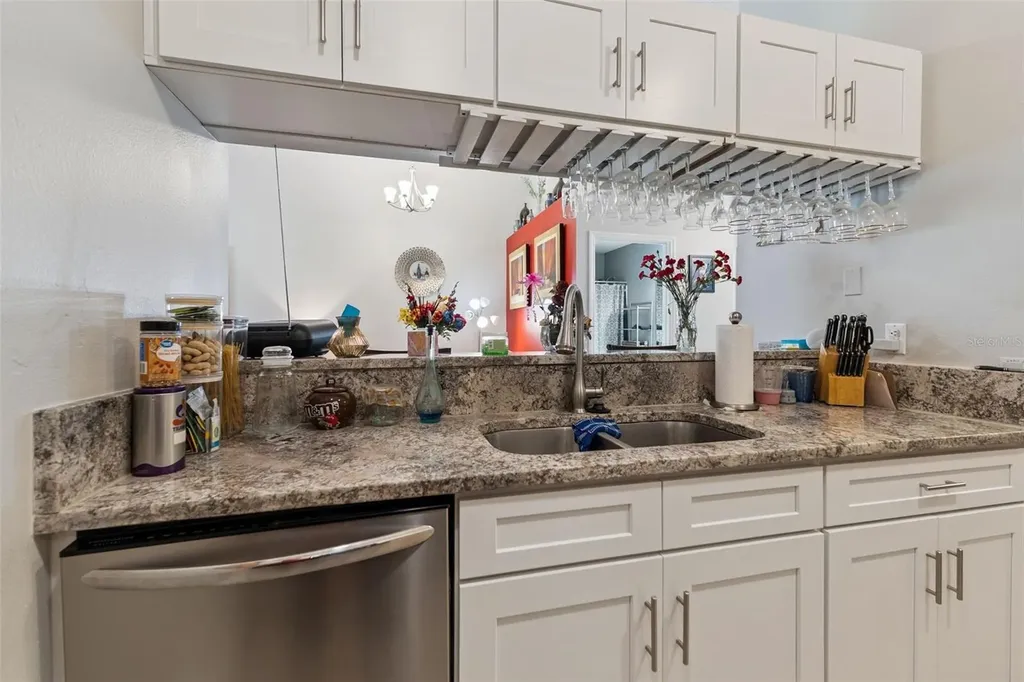 2404 Nantucket Glen Place Sun City Center FL 33573