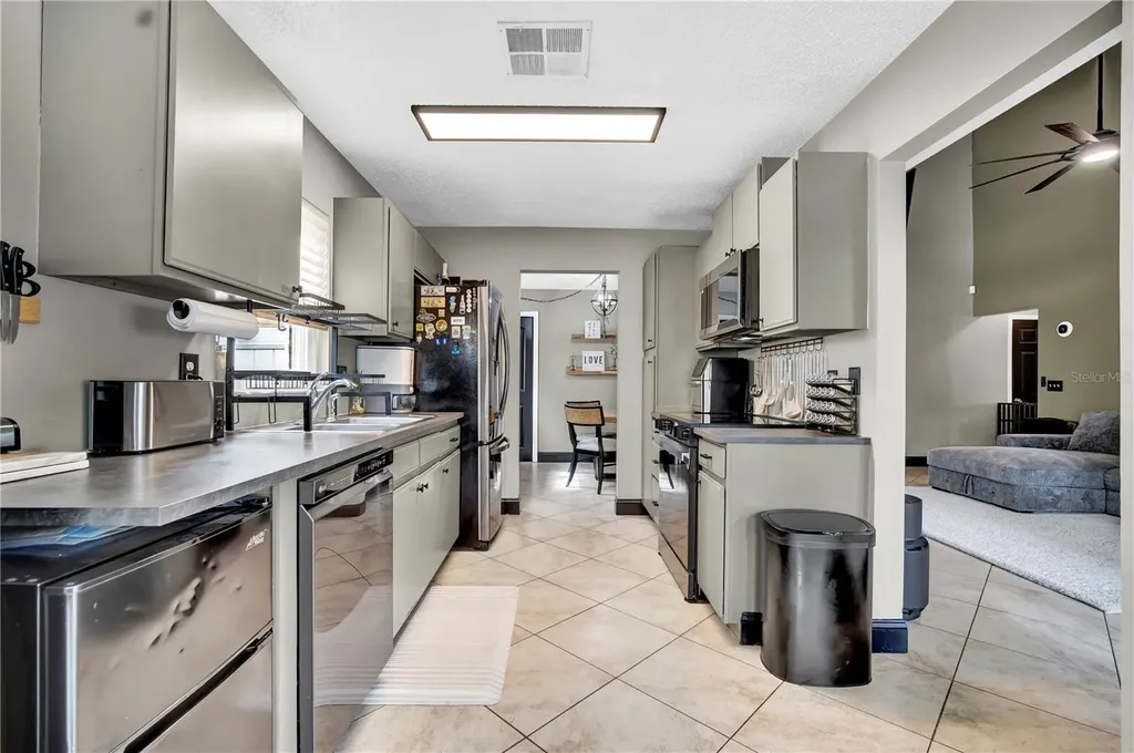 2235 Meadowmouse Street Orlando FL 32837