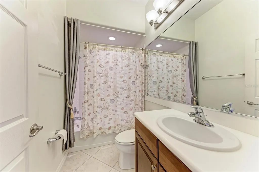 6841 74th Street Circle E Bradenton FL 34203