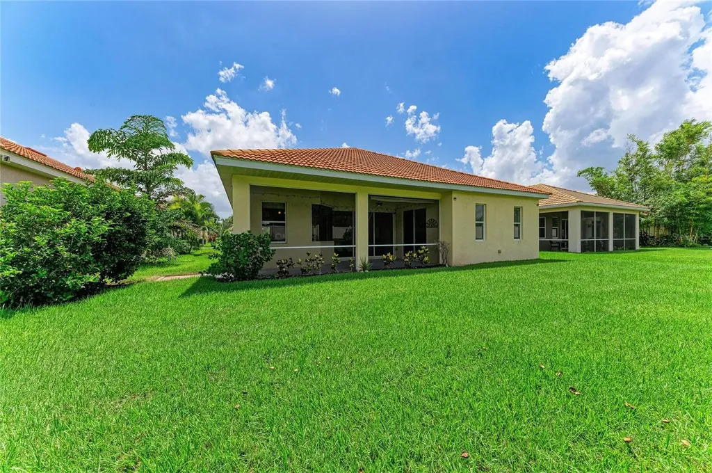 6841 74th Street Circle E Bradenton FL 34203