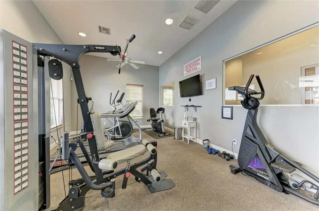6841 74th Street Circle E Bradenton FL 34203