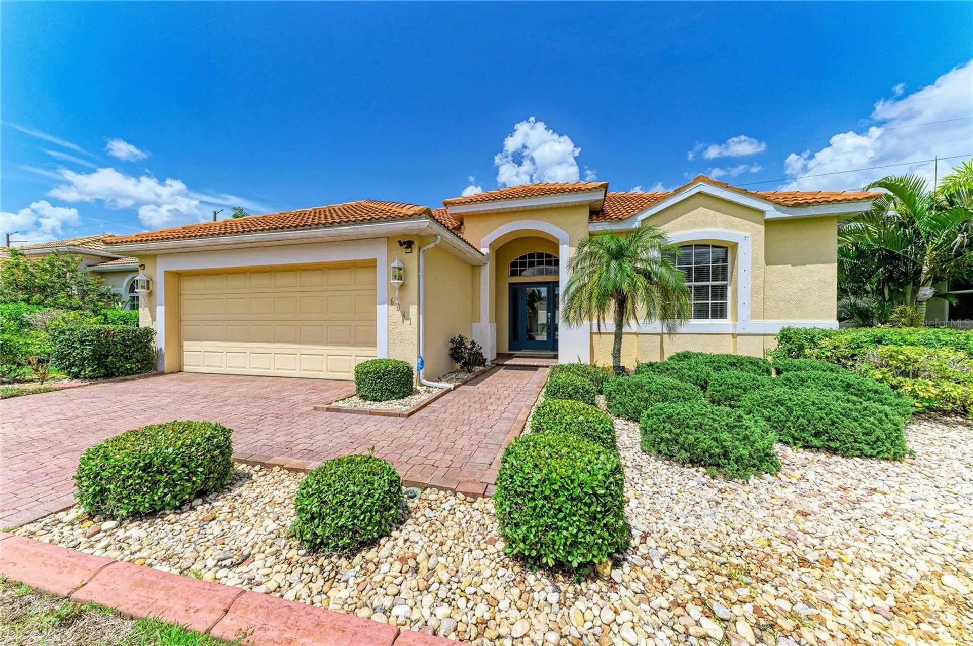 6841 74th Street Circle E Bradenton FL 34203