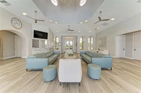 6841 74th Street Circle E Bradenton FL 34203