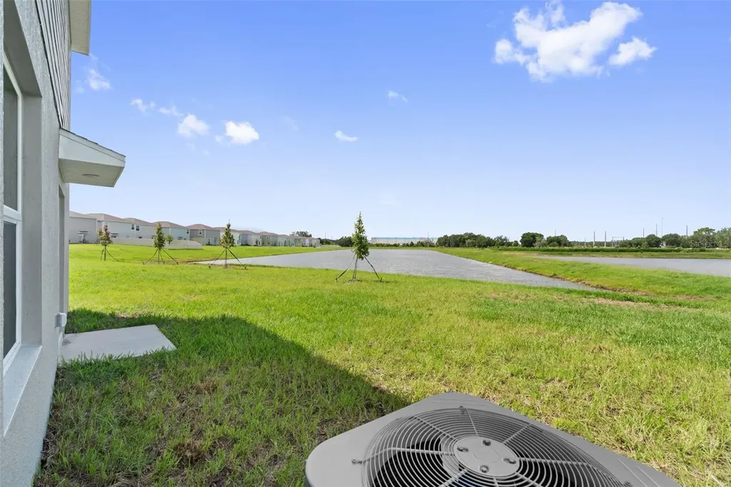 11737 Noble Blossom Loop Dade City FL 33525