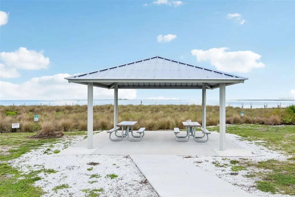 520 Fairfax Lane Apollo Beach FL 33572
