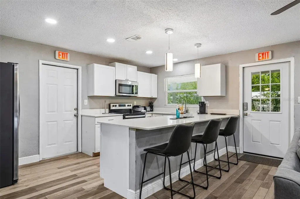 520 Fairfax Lane Apollo Beach FL 33572