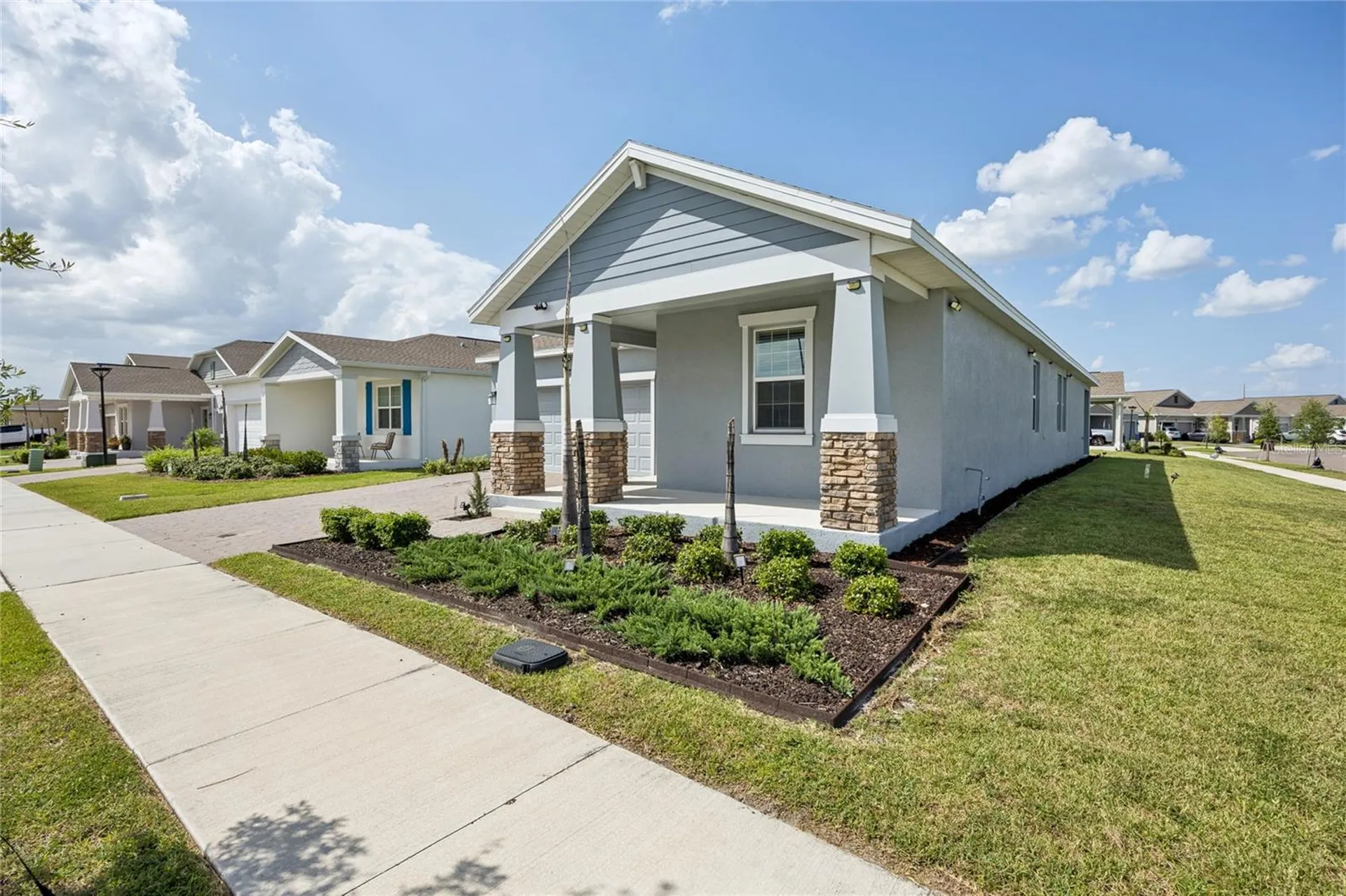 2466 Relaxing Lane Kissimmee FL 34744