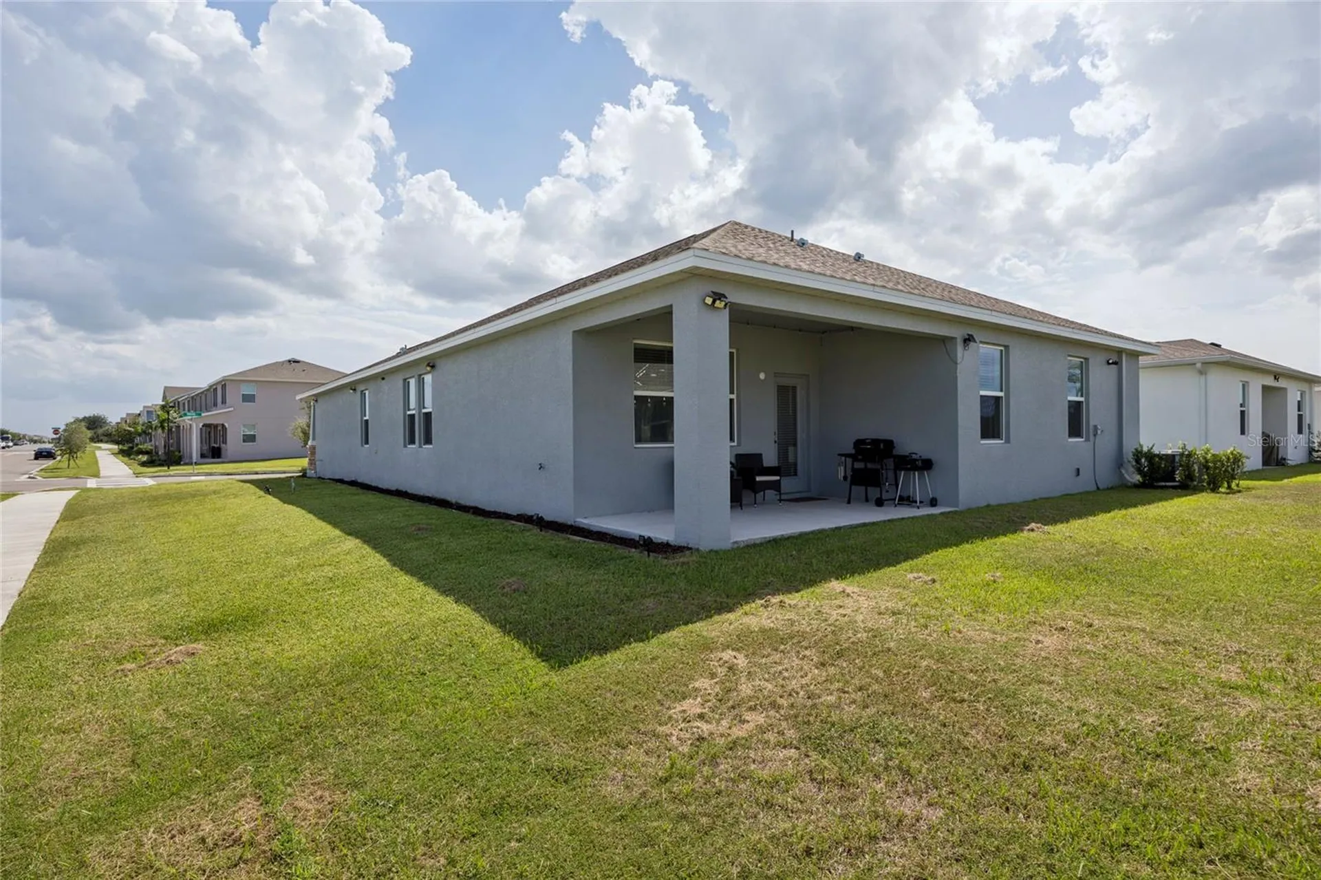 2466 Relaxing Lane Kissimmee FL 34744