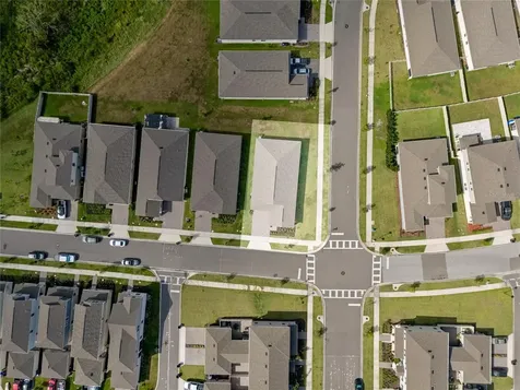 2466 Relaxing Lane Kissimmee FL 34744