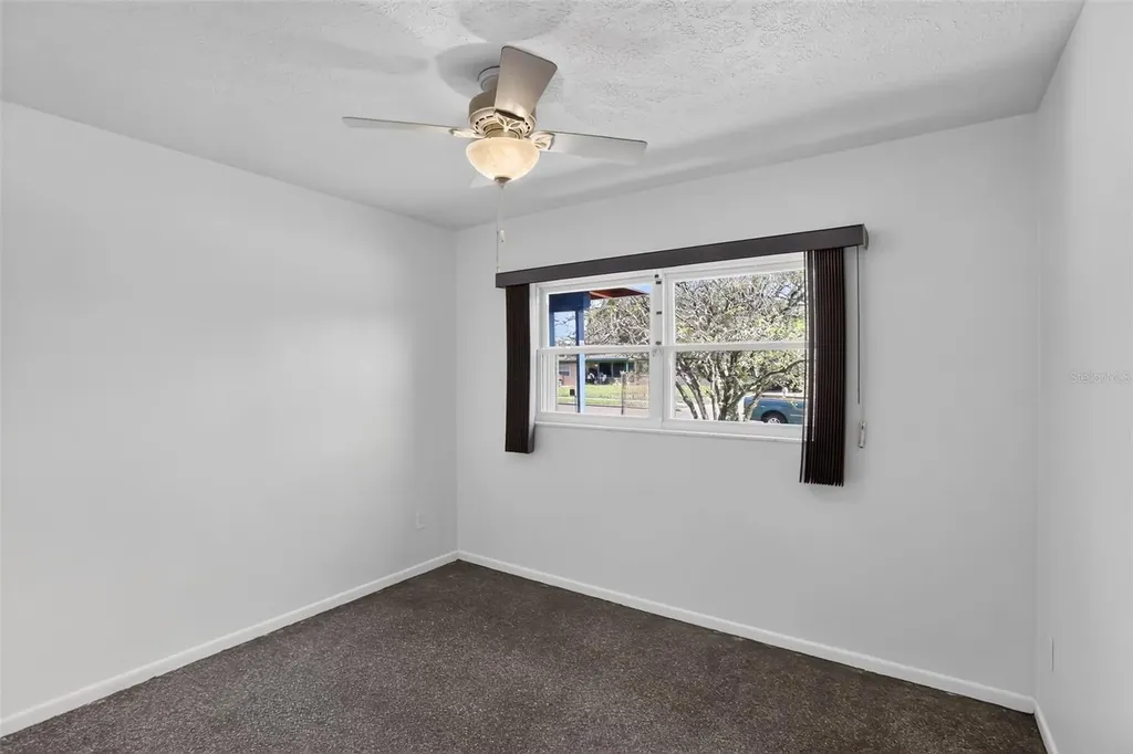 6120 W Ridgewood Avenue Orlando FL 32835