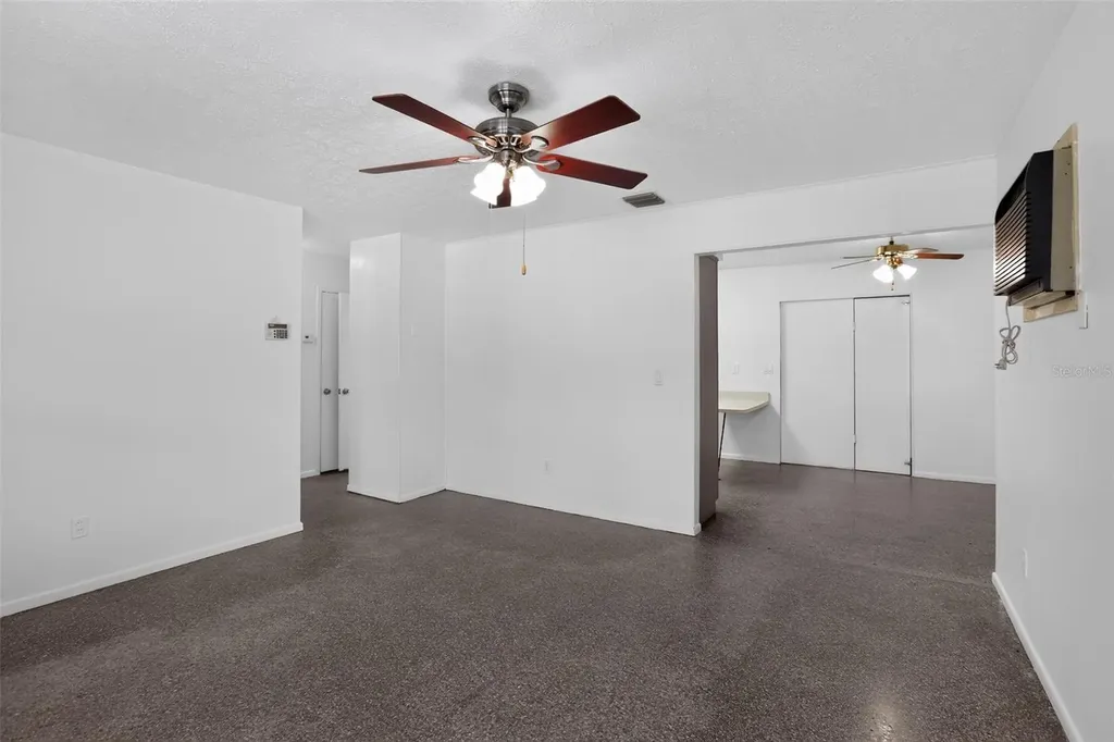 6120 W Ridgewood Avenue Orlando FL 32835